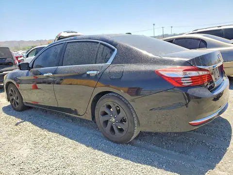 1HGCR2F71GA026356 — 2016 Honda Accord, фото 2 с аукциона Copart 30.09.2026, Пожар двигателя