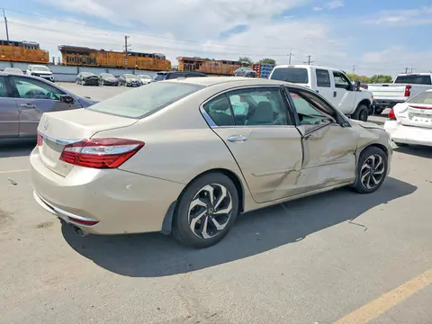 2016 Honda Accord VIN 1HGCR3F88GA031200 фото 3