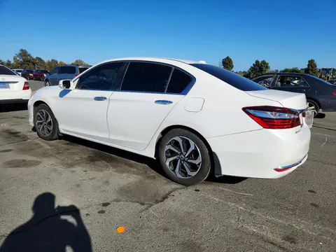 2016 Honda Accord VIN 1HGCR2F74GA215194 фото 2