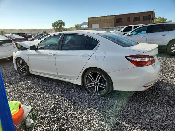 1HGCR2F68GA017922 — 2016 Honda Accord, фото 2 с аукциона Copart 13.10.2026, Передняя часть