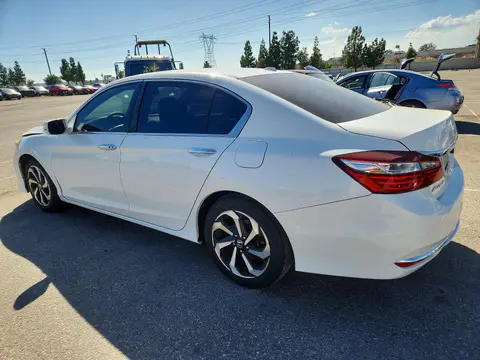 2016 Honda Accord VIN 1HGCR2F70GA147539 фото 2