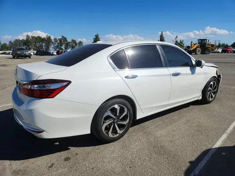 2016 Honda Accord VIN 1HGCR2F70GA147539 фото 3