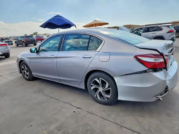 1HGCR2F38GA118464 — 2016 Honda Accord, фото 2 с аукциона Copart 05.10.2026, Задняя часть