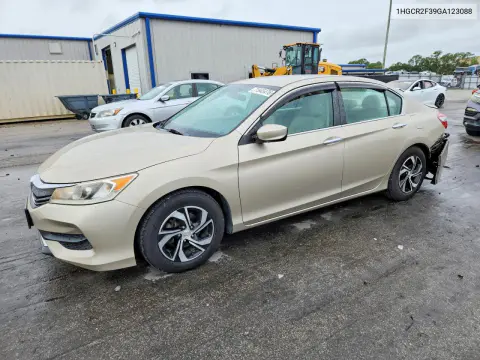 1HGCR2F39GA123088 — 2016 Honda Accord, Задняя часть, фото до ремонта