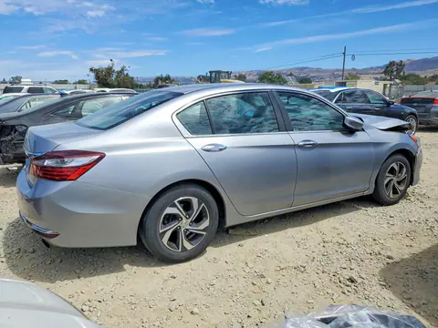 2017 Honda Accord VIN 1HGCR2F3XHA185116 фото 3