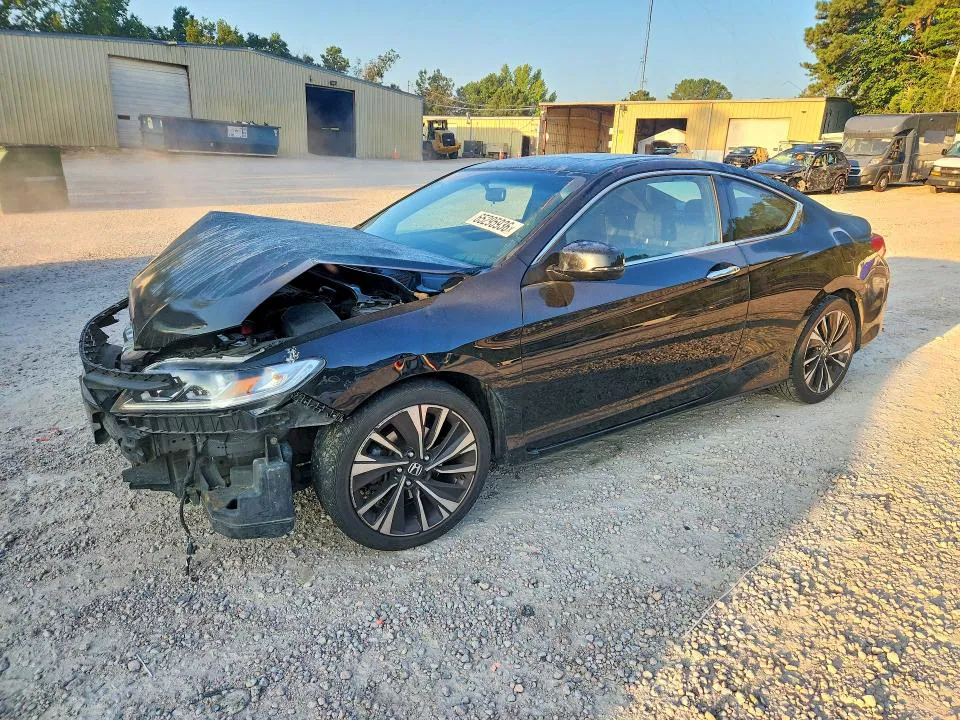 2017 HONDA ACCORD VIN 1HGCT1B78HA000453 фото 1