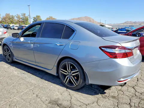 2017 Honda Accord VIN 1HGCR2F5XHA101068 фото 2