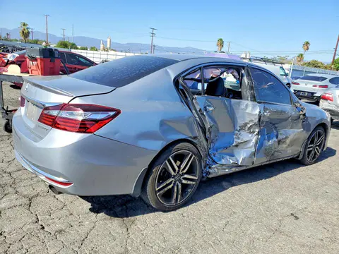 2017 Honda Accord VIN 1HGCR2F5XHA101068 фото 3