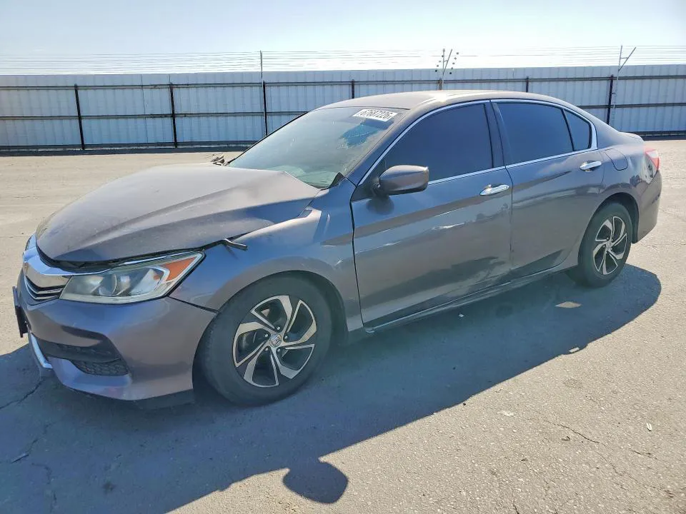 2017 Honda Accord VIN 1HGCR2F33HA087772 фото 1