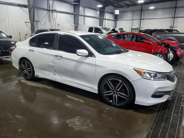 1HGCR2F54HA123213 — 2017 Honda Accord, фото 4 с аукциона Copart 06.10.2026, Боковая часть