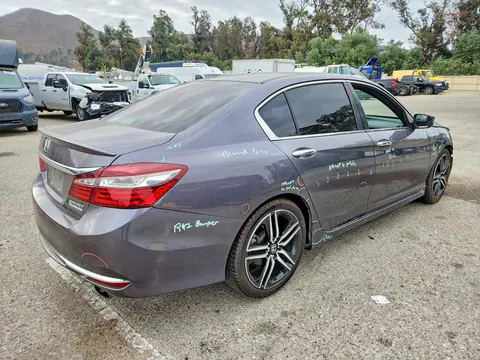 2017 Honda Accord VIN 1HGCR2F10HA120063 фото 3