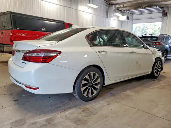 JHMCR6F59HC002086 — 2017 Honda Accord, фото 3 с аукциона Copart, Передняя часть