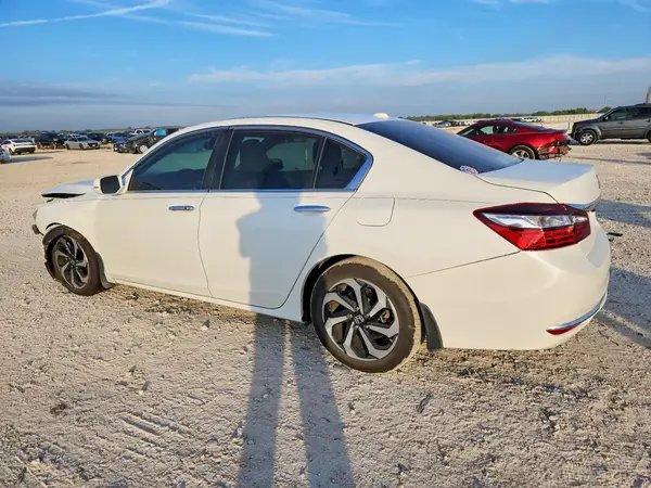 1HGCR2F82HA024254 — 2017 Honda Accord, фото 2 с аукциона Copart 01.10.2026, Передняя часть
