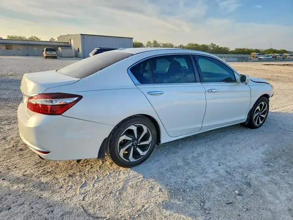 1HGCR2F82HA024254 — 2017 Honda Accord, фото 3 с аукциона Copart 01.10.2026, Передняя часть