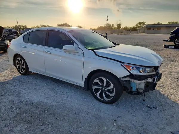 1HGCR2F82HA024254 — 2017 Honda Accord, фото 4 с аукциона Copart 01.10.2026, Передняя часть