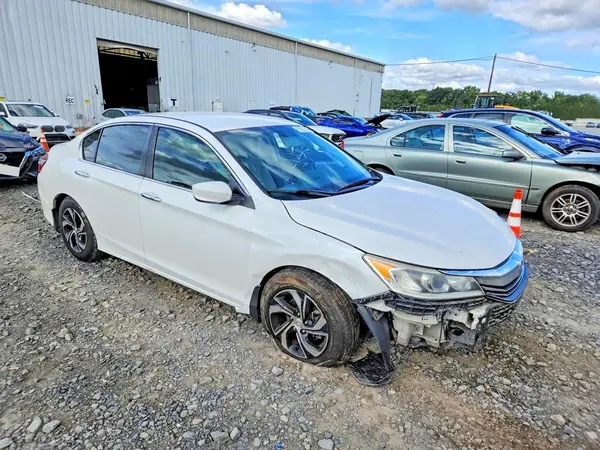 1HGCR2F3XHA088790 — 2017 Honda Accord, фото 4 с аукциона Copart, Опрокидывание
