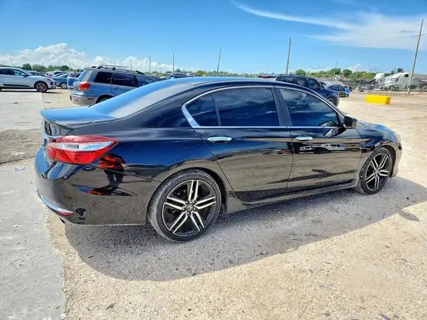1HGCR2F54HA246963 — 2017 Honda Accord, фото 3 с аукциона Copart 01.10.2026, Передняя часть