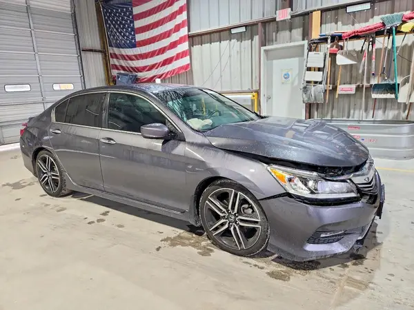 1HGCR2E51HA056670 — 2017 Honda Accord, фото 4 с аукциона Copart 12.10.2026, Передняя часть