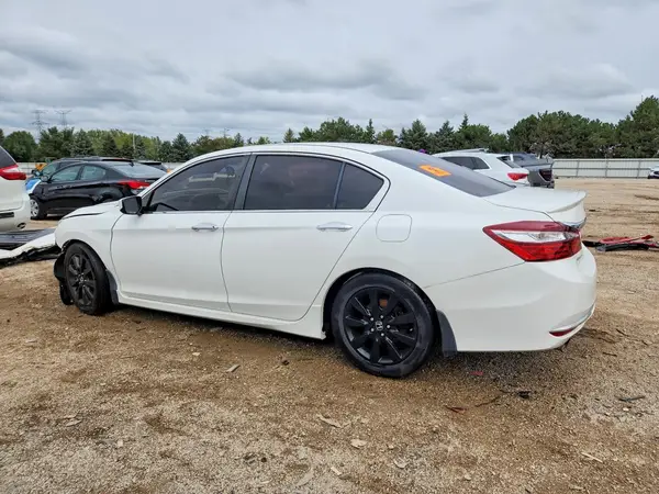 1HGCR2F54HA301735 — 2017 Honda Accord, фото 2 с аукциона Copart, Передняя часть