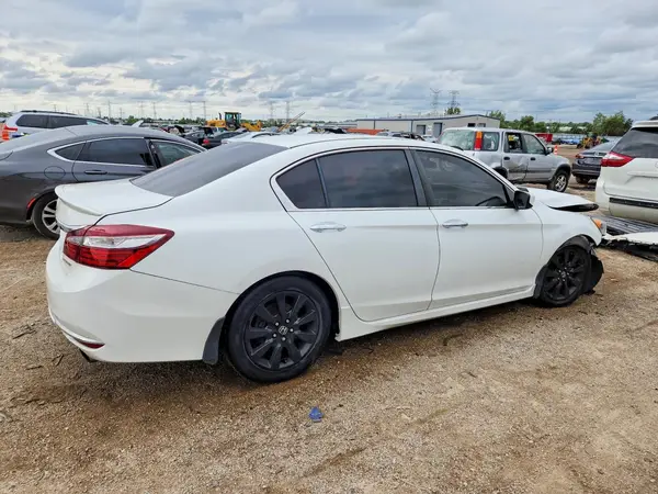 1HGCR2F54HA301735 — 2017 Honda Accord, фото 3 с аукциона Copart, Передняя часть