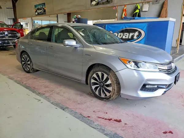 JHMCR6F38HC010355 — 2017 Honda Accord, фото 4 с аукциона Copart 13.10.2026, Естественный износ