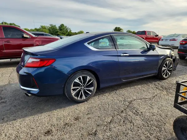 1HGCT1B83HA003205 — 2017 Honda Accord, фото 3 с аукциона Copart 02.10.2026, Передняя часть