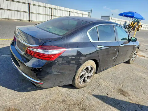 2017 Honda Accord VIN 1HGCR2F30HA053692 фото 3