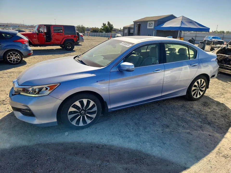 2017 Honda Accord VIN JHMCR6F58HC020286 фото 1