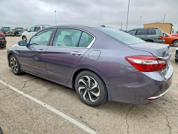 1HGCR2F02HA108570 — 2017 Honda Accord, фото 2 с аукциона Copart 14.10.2026, Мелкие вмятины и царапины