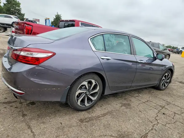 1HGCR2F02HA108570 — 2017 Honda Accord, фото 3 с аукциона Copart 14.10.2026, Мелкие вмятины и царапины