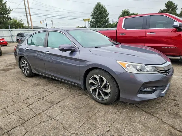 1HGCR2F02HA108570 — 2017 Honda Accord, фото 4 с аукциона Copart 14.10.2026, Мелкие вмятины и царапины