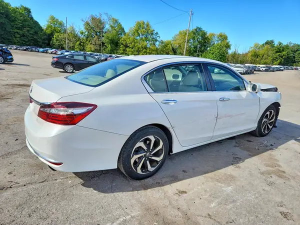 1HGCR2F80HA043515 — 2017 Honda Accord, фото 3 с аукциона Copart, Передняя часть