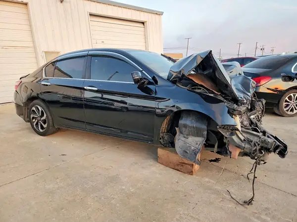 2017 HONDA ACCORD VIN 1HGCR2F98HA027202 фото 4