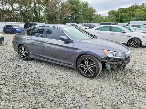 1HGCR2F56HA281245 — 2017 Honda Accord, фото 4 с аукциона Copart, Передняя часть