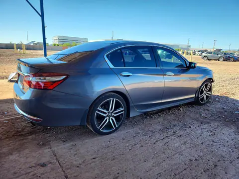 1HGCR2F59HA112482 — 2017 Honda Accord, фото 3 с аукциона Copart 13.10.2026, Передняя часть