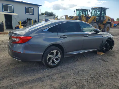 2018 Honda Accord VIN 1HGCV1F50JA080517 фото 3