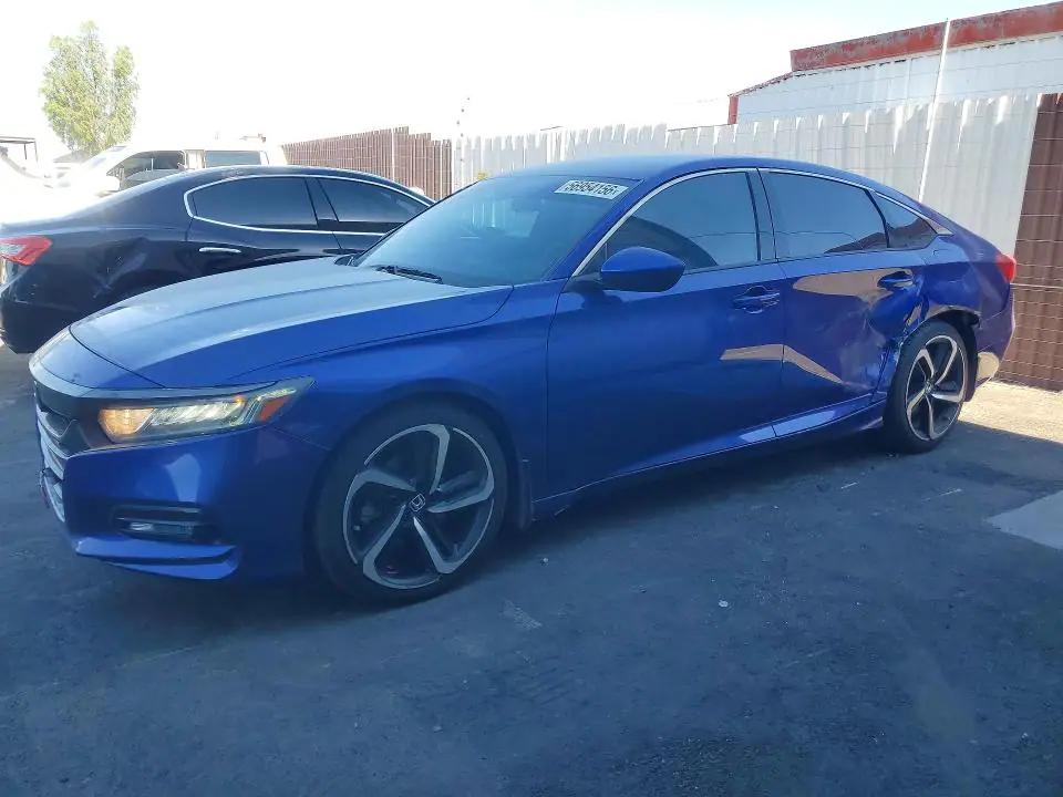 1HGCV1F32JA105383 Honda Accord 2018 — повреждение Боковая часть, фото до ремонта