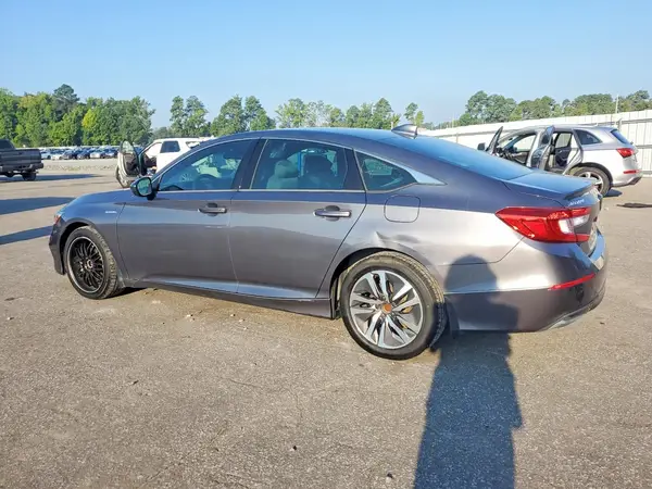 1HGCV3F19JA007543 — 2018 Honda Accord, фото 2 с аукциона Copart, Передняя часть