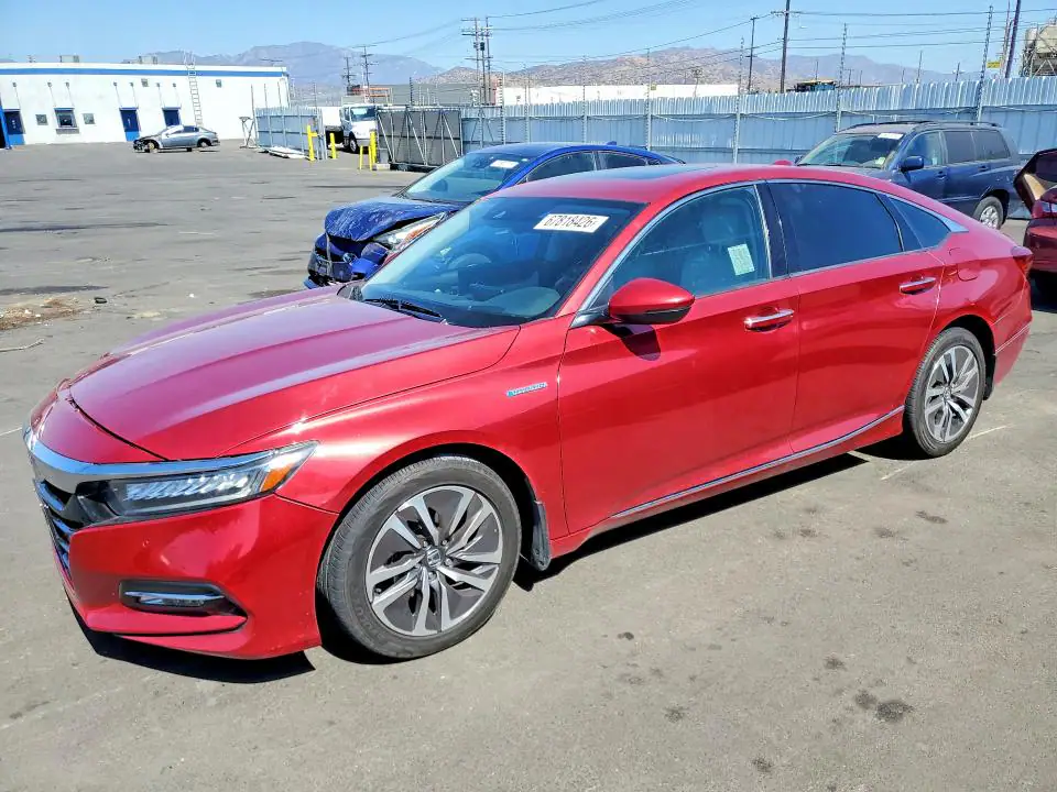 1HGCV3F94JA006323 Honda Accord 2018 — повреждение Передняя часть, фото до ремонта