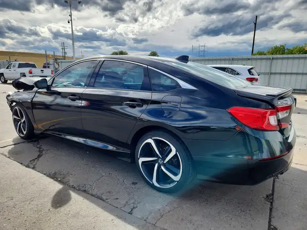 1HGCV1F37JA200358 — 2018 Honda Accord, фото 2 с аукциона Copart 14.10.2026, Передняя часть