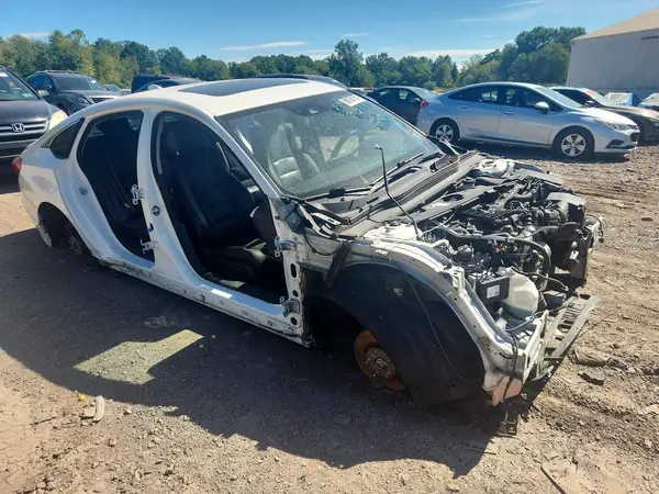 1HGCV1F99JA064089 — 2018 Honda Accord, фото 4 с аукциона Copart 28.09.2026, Вандализм