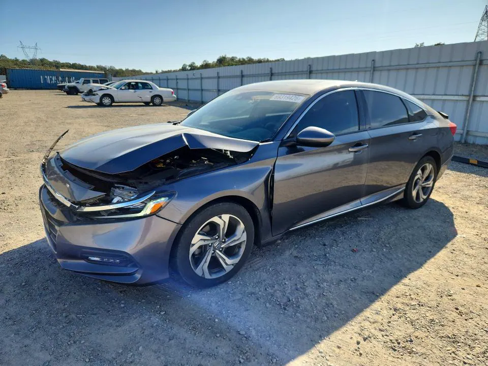 2018 Honda Accord VIN 1HGCV1F40JA175330 фото 1
