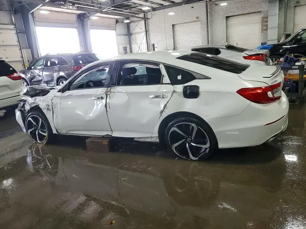 1HGCV1F33JA099691 — 2018 Honda Accord, фото 2 с аукциона Copart, Передняя часть
