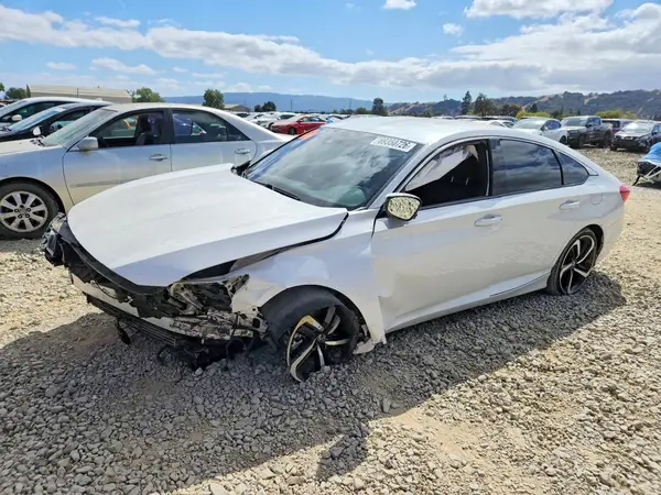 1HGCV1F32JA266025 — 2018 Honda Accord, Передняя часть (Front End), фото до ремонта