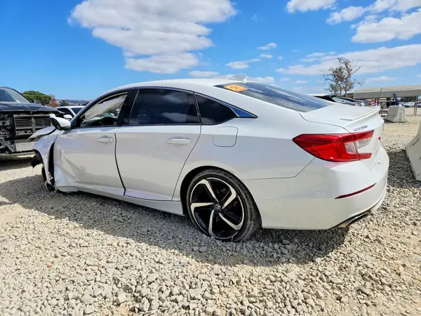 1HGCV1F32JA266025 — 2018 Honda Accord, фото 2 с аукциона Copart, Передняя часть