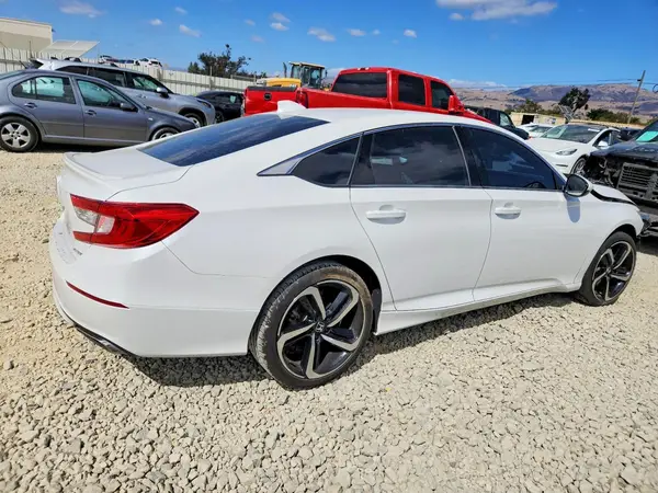 1HGCV1F32JA266025 — 2018 Honda Accord, фото 3 с аукциона Copart, Передняя часть