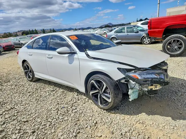 1HGCV1F32JA266025 — 2018 Honda Accord, фото 4 с аукциона Copart, Передняя часть