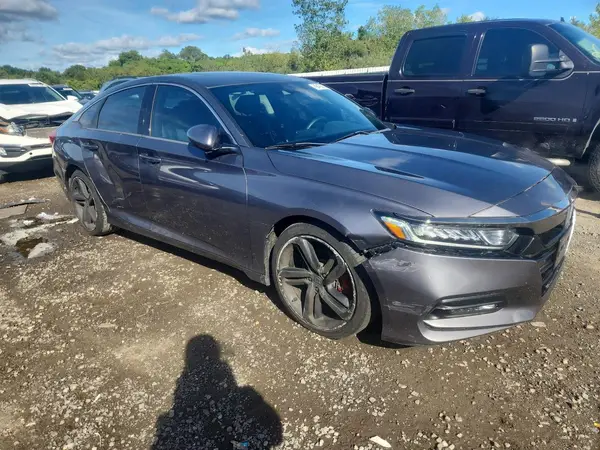 1HGCV2F38JA044515 — 2018 Honda Accord, фото 4 с аукциона Copart 14.10.2026, Подтопление