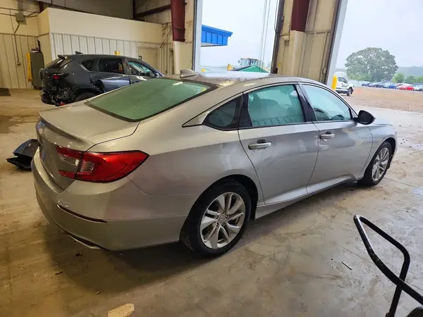 2018 HONDA ACCORD VIN 1HGCV1F15JA051866 фото 3