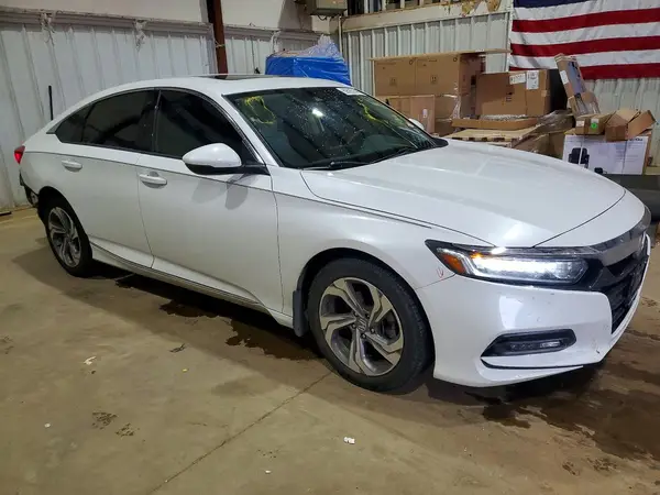 1HGCV1F52JA188556 — 2018 Honda Accord, фото 4 с аукциона Copart 08.10.2026, Задняя часть